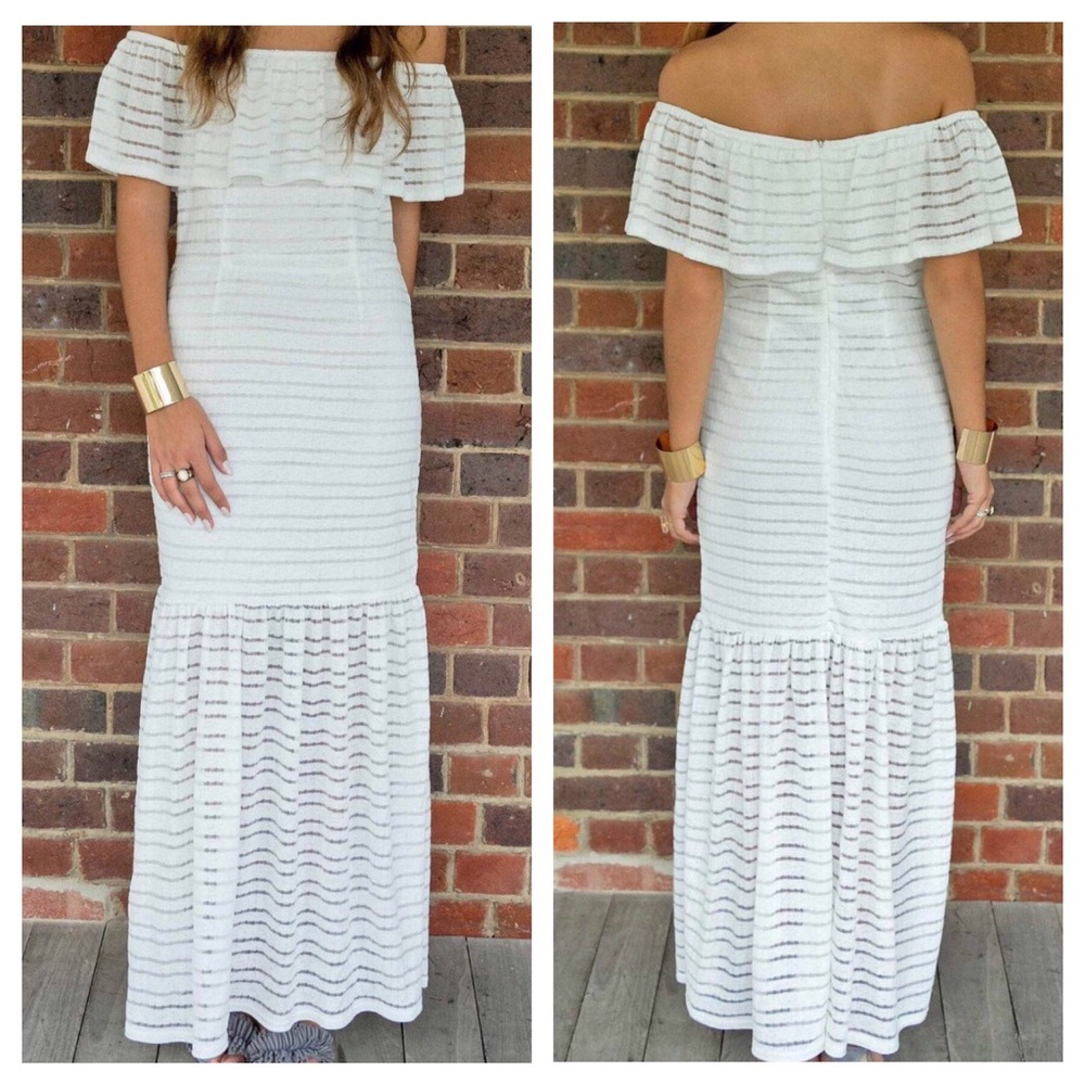 Off the Shoulder White Dress TobyHeartGinger Sz S